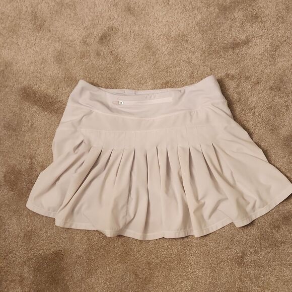 Lululemon Run Pace Setter Skort Skirt in White Size 6 - Picture 1 of 8